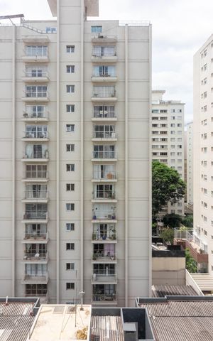 Apartamento à venda com 111m², 3 quartos e 2 vagas Apartamento à venda com 111m², 3 quartos e 2 vagasVista da Suíte 2