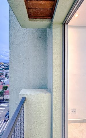 Apartamento à venda com 120m², 2 quartos e 2 vagasVaranda