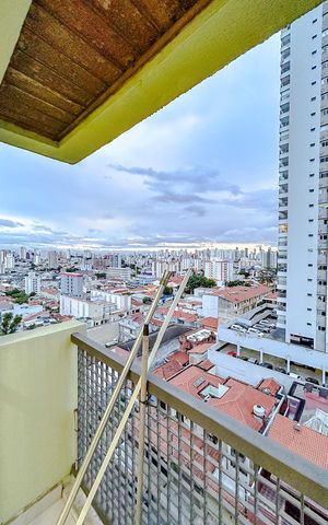 Apartamento à venda com 120m², 2 quartos e 2 vagasVaranda