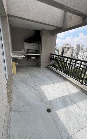 Apartamento à venda com 247m², 4 quartos e 4 vagas