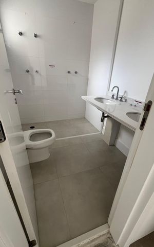 Apartamento à venda com 247m², 4 quartos e 4 vagas