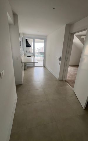 Apartamento à venda com 247m², 4 quartos e 4 vagas