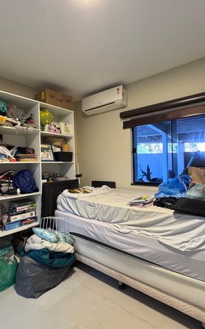 Casa de condomínio à venda com 300m², 4 quartos e 2 vagas Casa de condomínio à venda com 300m², 4 quartos e 2 vagasSuíte 4