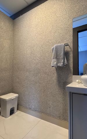 Casa de condomínio à venda com 300m², 4 quartos e 2 vagas Casa de condomínio à venda com 300m², 4 quartos e 2 vagasLavabo