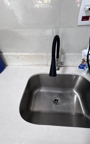 Casa de condomínio à venda com 300m², 4 quartos e 2 vagas Casa de condomínio à venda com 300m², 4 quartos e 2 vagasÁrea de Serviço