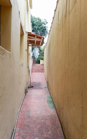 Casa para alugar com 90m², 1 quarto e 1 vaga Casa para alugar com 90m², 1 quarto e 1 vagaCorredor externo