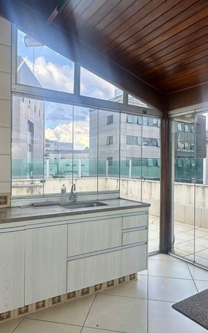 Apartamento à venda com 242m², 5 quartos e 4 vagas Apartamento à venda com 242m², 5 quartos e 4 vagasTerraço