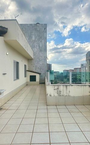 Apartamento à venda com 242m², 5 quartos e 4 vagas Apartamento à venda com 242m², 5 quartos e 4 vagasTerraço