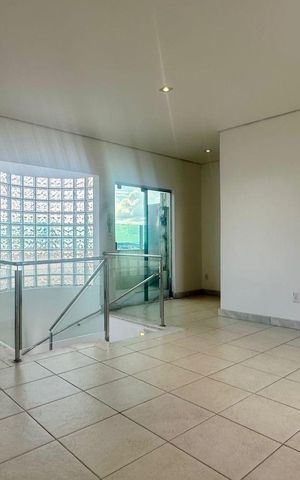 Apartamento à venda com 242m², 5 quartos e 4 vagas Apartamento à venda com 242m², 5 quartos e 4 vagasSala 2