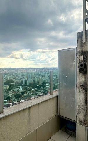 Apartamento à venda com 242m², 5 quartos e 4 vagas Apartamento à venda com 242m², 5 quartos e 4 vagasTerraço Sauna