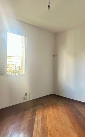 Apartamento à venda com 242m², 5 quartos e 4 vagas Apartamento à venda com 242m², 5 quartos e 4 vagasQuarto