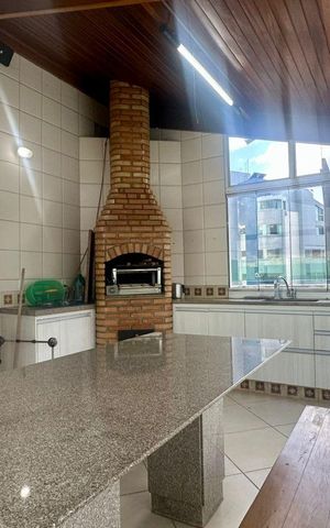 Apartamento à venda com 242m², 5 quartos e 4 vagas Apartamento à venda com 242m², 5 quartos e 4 vagasTerraço