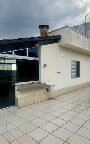 Apartamento à venda com 242m², 5 quartos e 4 vagas Apartamento à venda com 242m², 5 quartos e 4 vagasTerraço