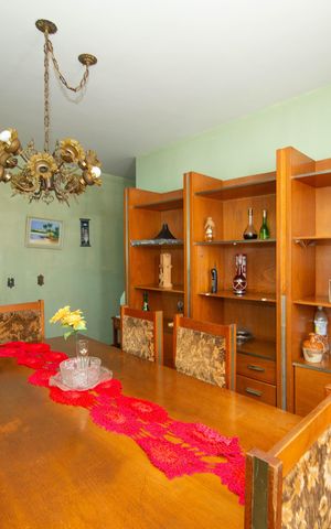 Apartamento à venda com 180m², 4 quartos e 2 vagasSALA
