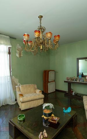 Apartamento à venda com 180m², 4 quartos e 2 vagasSALA