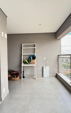 Apartamento para alugar com 65m², 2 quartos e 1 vagaVaranda