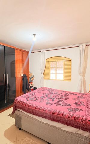 Casa à venda com 248m², 3 quartos e 3 vagasSuíte