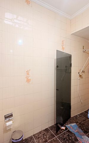Casa à venda com 248m², 3 quartos e 3 vagasBanheiro da Suíte