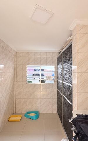 Casa à venda com 248m², 3 quartos e 3 vagasÁrea de Serviço