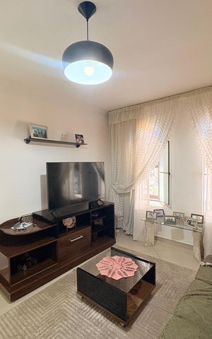 Casa à venda com 248m², 3 quartos e 3 vagasSala