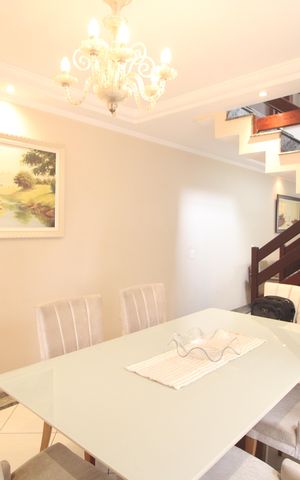 Casa à venda com 133m², 3 quartos e 3 vagasSala de jantar