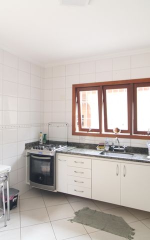 Casa à venda com 133m², 3 quartos e 3 vagasCozinha