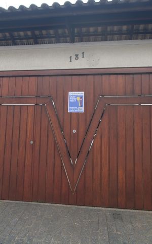 Casa à venda com 133m², 3 quartos e 3 vagasFachada