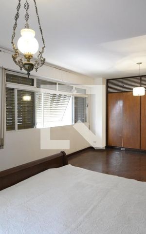 Casa à venda com 412m², 3 quartos e 4 vagas Casa à venda com 412m², 3 quartos e 4 vagasSuíte Master