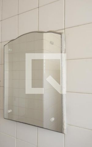 Casa à venda com 412m², 3 quartos e 4 vagas Casa à venda com 412m², 3 quartos e 4 vagasBanheiro de Serviço