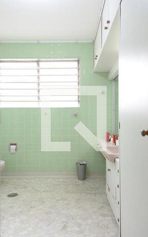 Casa à venda com 412m², 3 quartos e 4 vagas Casa à venda com 412m², 3 quartos e 4 vagasSuíte Master