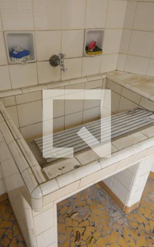 Casa à venda com 412m², 3 quartos e 4 vagas Casa à venda com 412m², 3 quartos e 4 vagasQuintal
