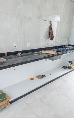Casa à venda com 125m², 3 quartos e 2 vagas Casa à venda com 125m², 3 quartos e 2 vagascozinha