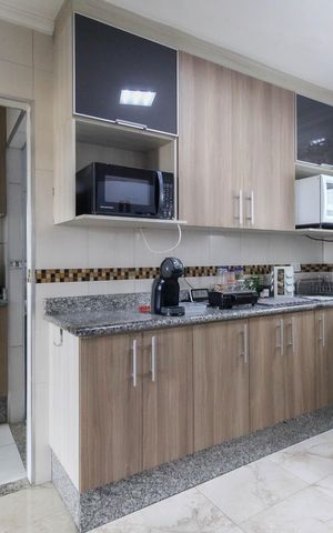 Apartamento à venda com 48m², 2 quartos e 1 vaga Apartamento à venda com 48m², 2 quartos e 1 vagaCozinha