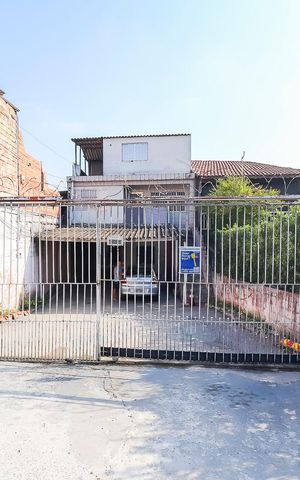 Casa para alugar com 42m², 2 quartos e 1 vagaFachada
