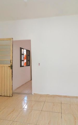Casa para alugar com 42m², 2 quartos e 1 vaga Casa para alugar com 42m², 2 quartos e 1 vagaQuarto 1