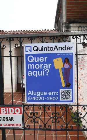 Casa para alugar com 245m², 2 quartos e sem vagaPlaca
