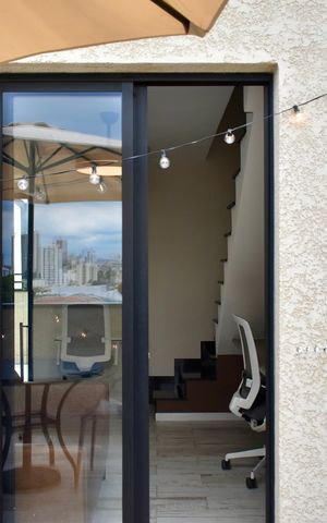 Apartamento à venda com 51m², 1 quarto e sem vagaVaranda