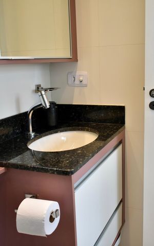 Apartamento à venda com 51m², 1 quarto e sem vagaBanheiro da Suíte