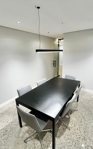 Apartamento à venda com 151m², 4 quartos e 2 vagas Apartamento à venda com 151m², 4 quartos e 2 vagasCoWorking