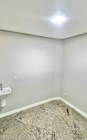 Apartamento à venda com 151m², 4 quartos e 2 vagas Apartamento à venda com 151m², 4 quartos e 2 vagasCoWorking