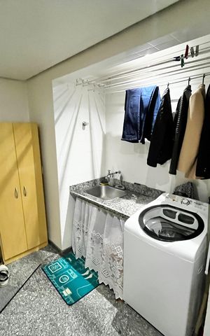 Apartamento à venda com 151m², 4 quartos e 2 vagas Apartamento à venda com 151m², 4 quartos e 2 vagasÁrea de Serviço