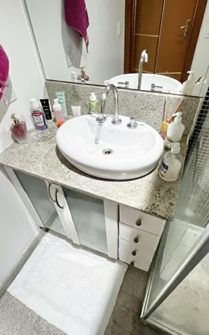 Apartamento à venda com 151m², 4 quartos e 2 vagas Apartamento à venda com 151m², 4 quartos e 2 vagasBanheiro