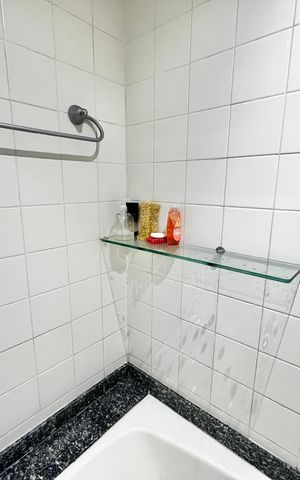Apartamento à venda com 151m², 4 quartos e 2 vagas Apartamento à venda com 151m², 4 quartos e 2 vagasBanheiro da Suíte 3