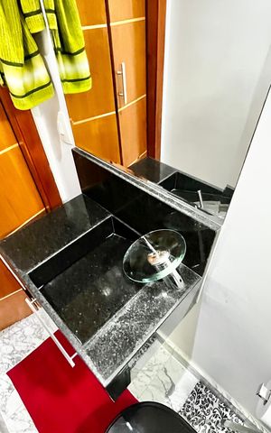 Apartamento à venda com 151m², 4 quartos e 2 vagas Apartamento à venda com 151m², 4 quartos e 2 vagasLavabo
