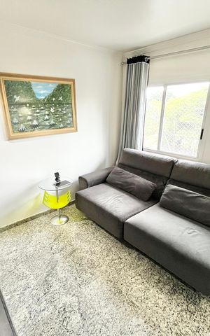 Apartamento à venda com 151m², 4 quartos e 2 vagas Apartamento à venda com 151m², 4 quartos e 2 vagasSala de TV
