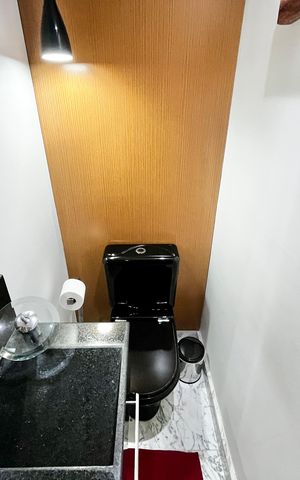 Apartamento à venda com 151m², 4 quartos e 2 vagas Apartamento à venda com 151m², 4 quartos e 2 vagasLavabo