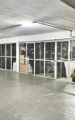 Apartamento à venda com 151m², 4 quartos e 2 vagas Apartamento à venda com 151m², 4 quartos e 2 vagasdepósito