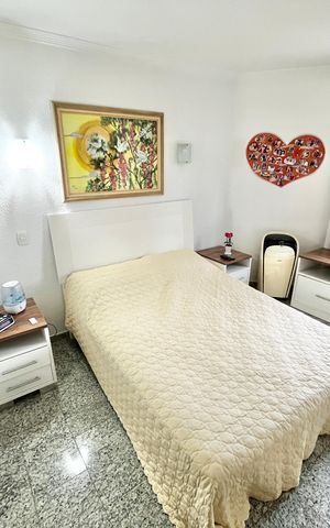 Apartamento à venda com 151m², 4 quartos e 2 vagas Apartamento à venda com 151m², 4 quartos e 2 vagasQuarto 3 - Suíte