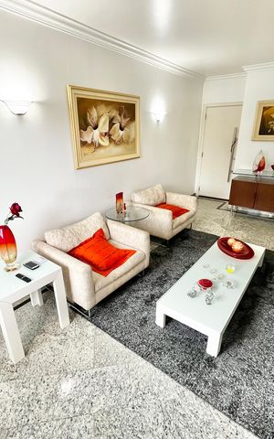 Apartamento à venda com 151m², 4 quartos e 2 vagas Apartamento à venda com 151m², 4 quartos e 2 vagasSala