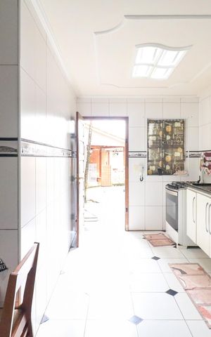 Casa à venda com 700m², 20 quartos e 8 vagas Casa à venda com 700m², 20 quartos e 8 vagasCozinha
